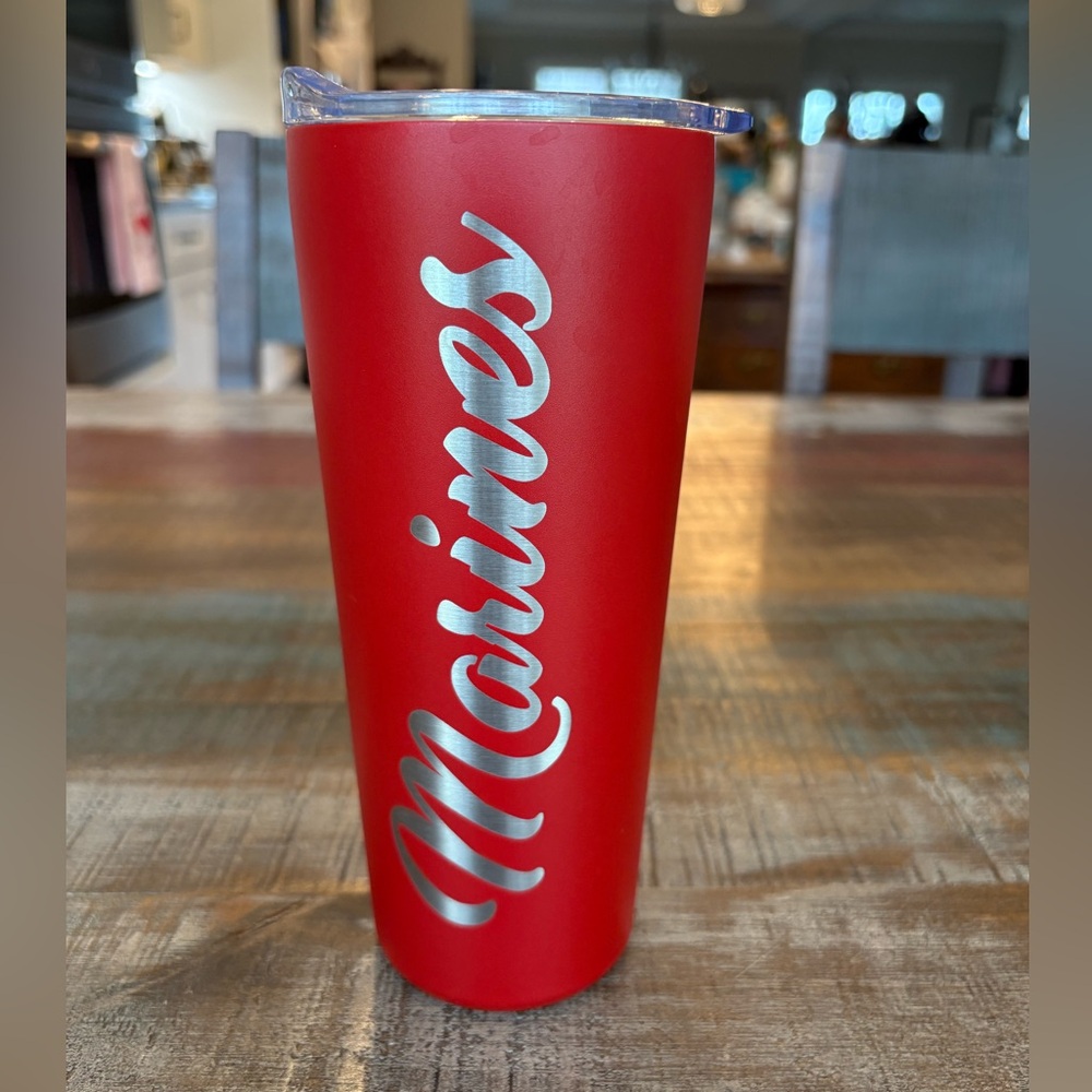 LIKE NEW mybevi MARINES 22-Ounce RED TUMBLER with Clear LID!